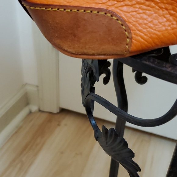 Dooney & Bourke Tote - Picture 3 of 12